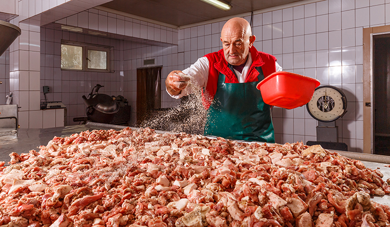 Sausage production line 2021 08 26 17 51 33 utc